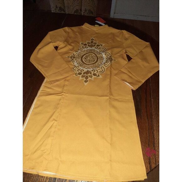 New Medium Vietnamese AoDai Long Sleeve High Neck Side Slit Dress Yellow Gold - Picture 1 of 6